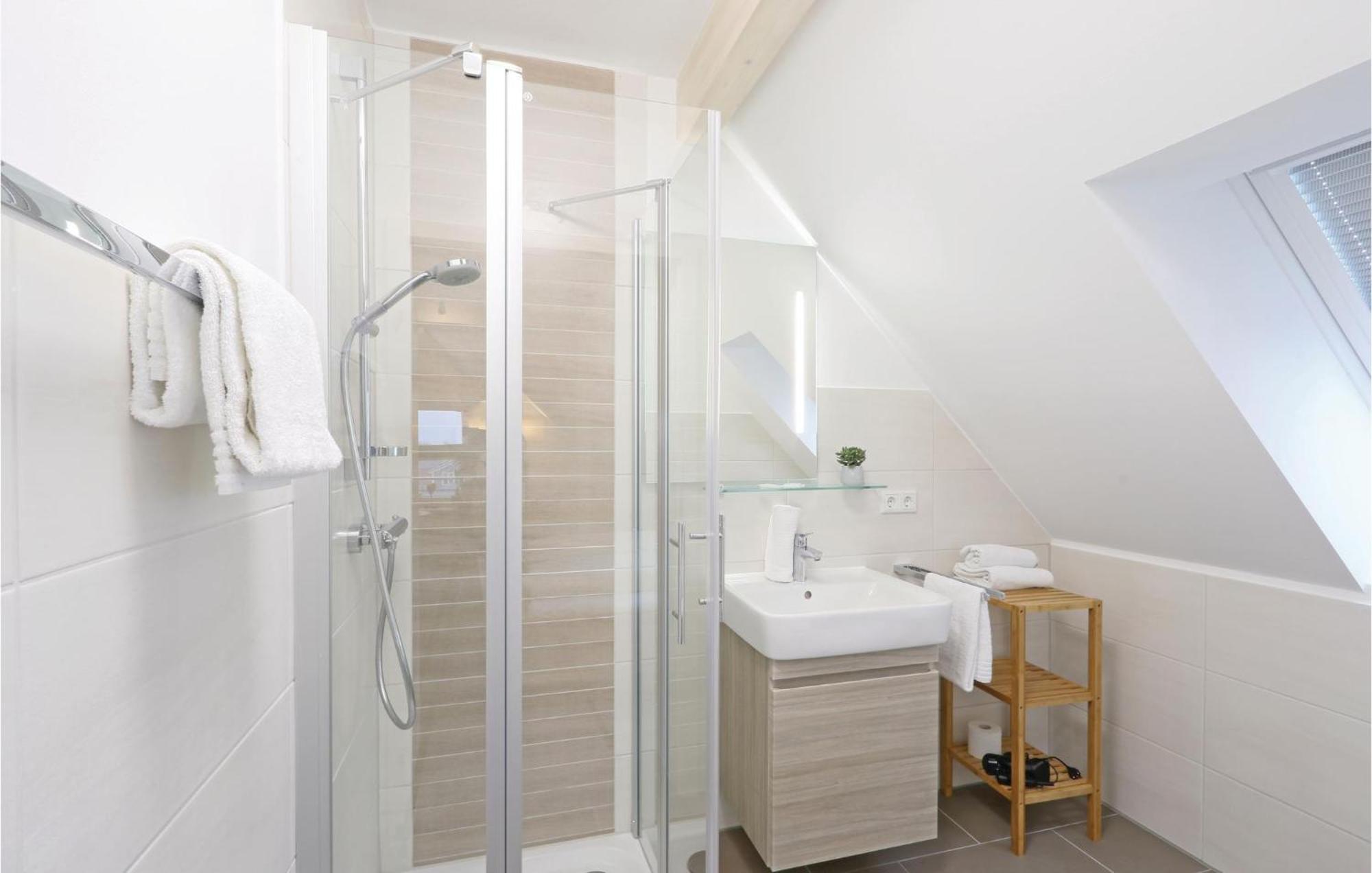 Amazing Apartment In Dagebuell With Kitchenette Eksteriør bilde
