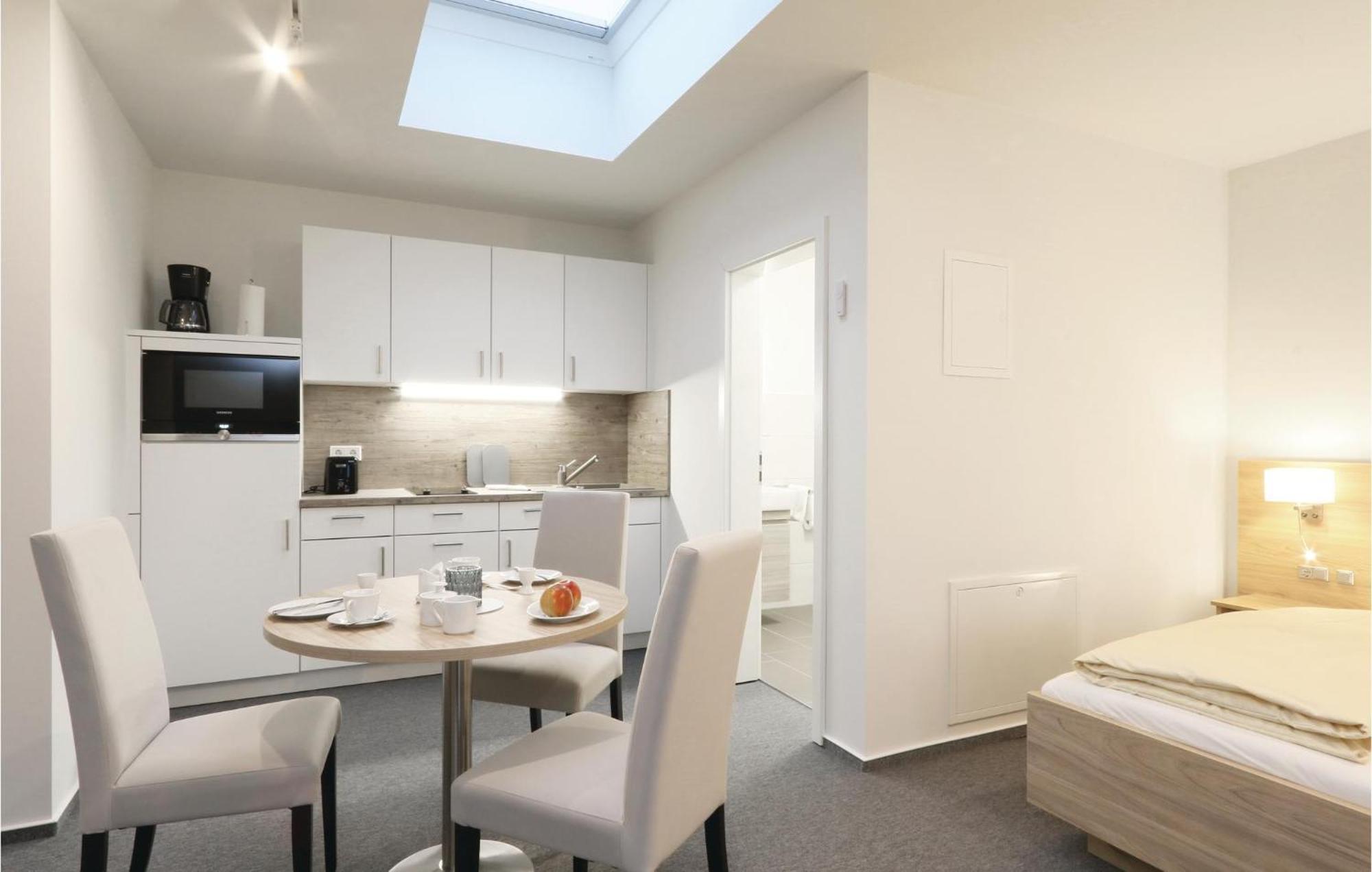 Amazing Apartment In Dagebuell With Kitchenette Eksteriør bilde