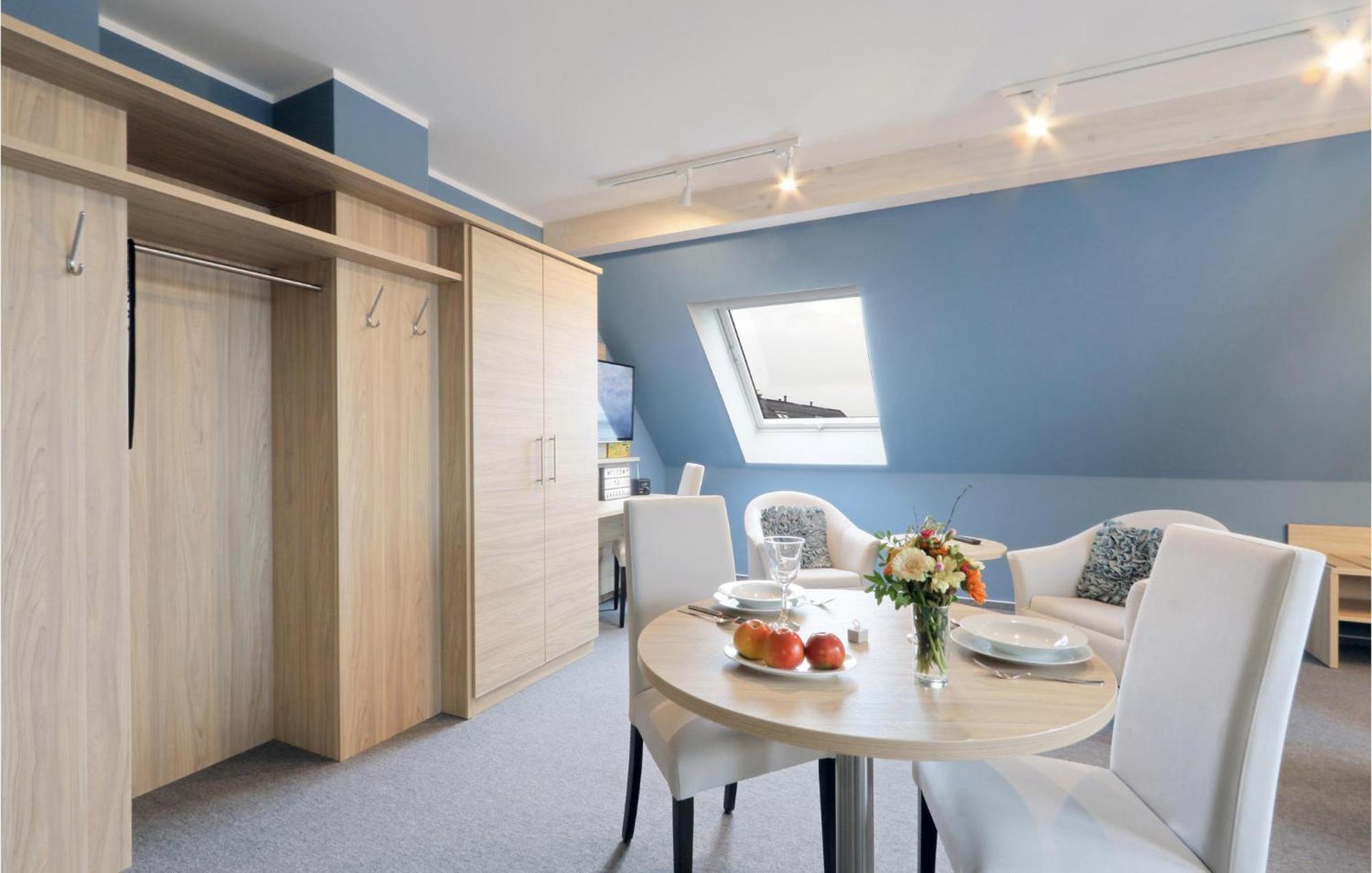 Amazing Apartment In Dagebuell With Kitchenette Eksteriør bilde