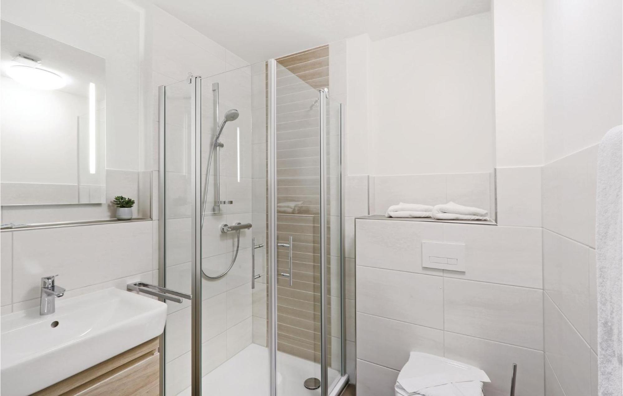 Amazing Apartment In Dagebuell With Kitchenette Eksteriør bilde